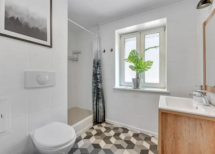 W Dolnym Sopocie W Przyziemiu By Grand *